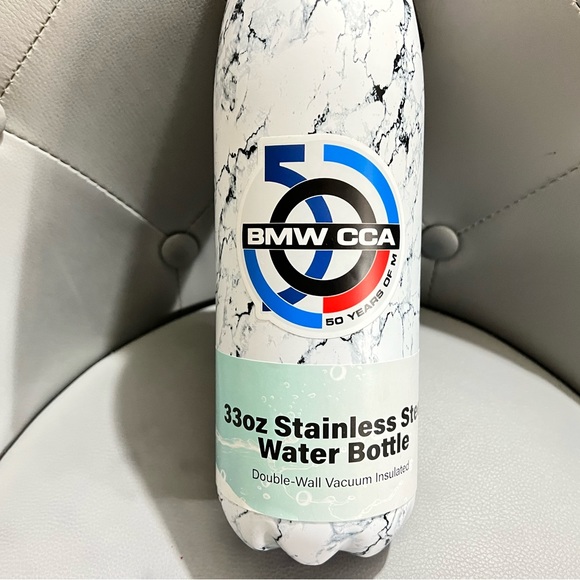 BMW M Exclusive Limited-Edition Jumbo Size Insulated Water Bottle with handle - Picture 4 of 8